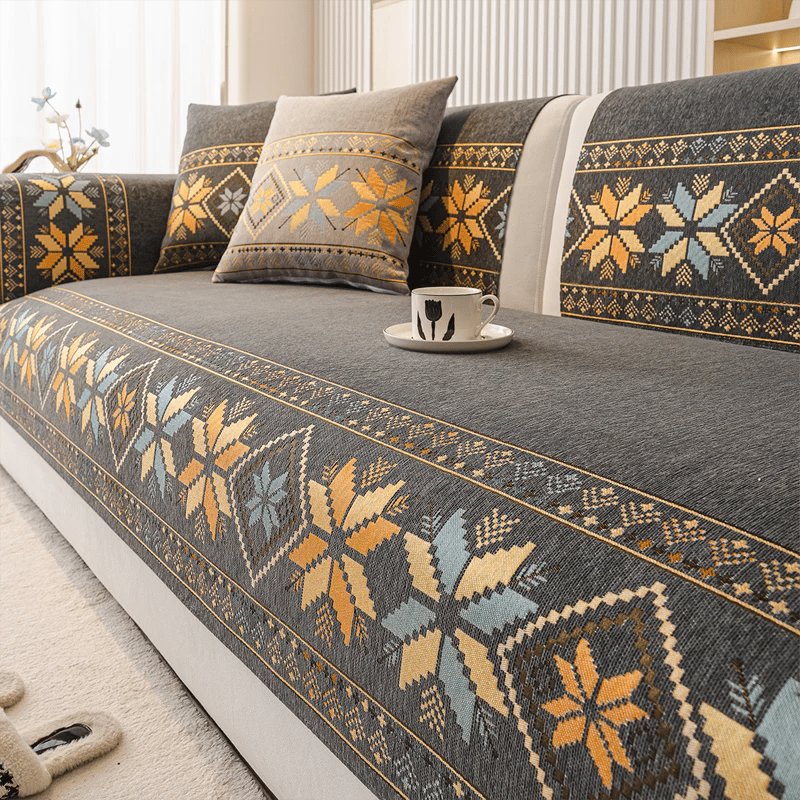 đ¸ Non-Slip Bohemian Chenille Sofa Cushion Cover â Soft, boho pattern & machine washable â Non-slip backing, fits most sofas â perfect for cozy home decor or pet-friendly spaces đž