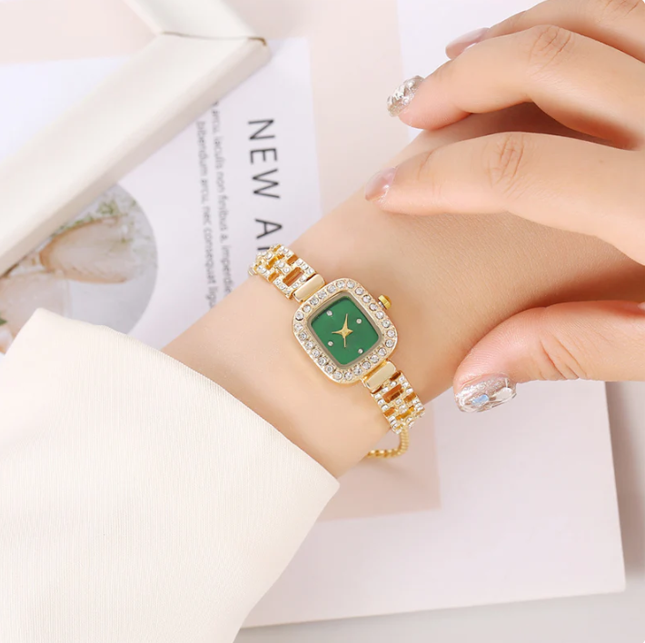 ✨❤️Women Drawstring Bracelet Watch Square Quartz
