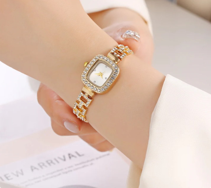 ✨❤️Women Drawstring Bracelet Watch Square Quartz