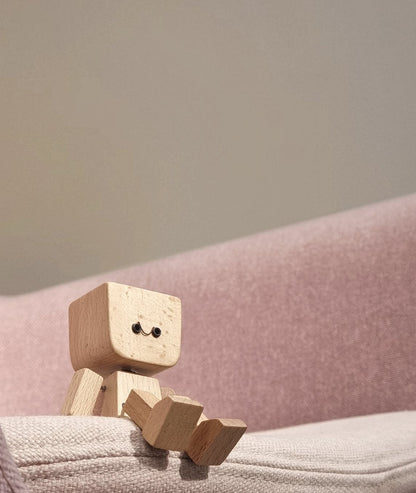 🔥Charming Little Wooden Figure That Sways with 12PCS Magnetic Expressions