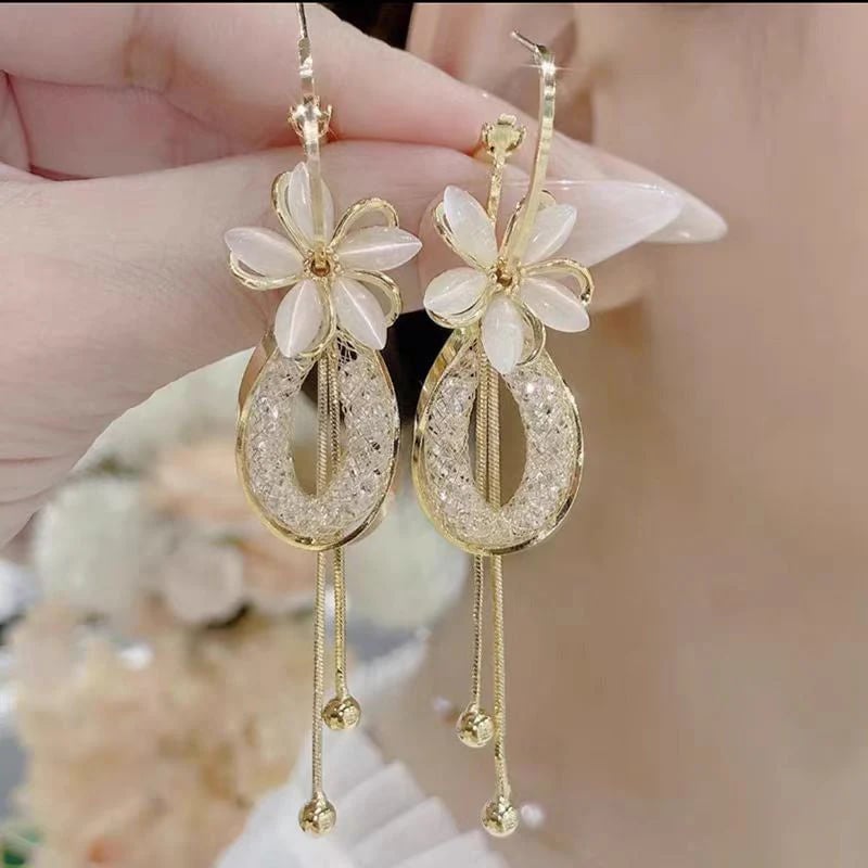 ✨🌸Elegant Flower Tassel Dangle Earrings